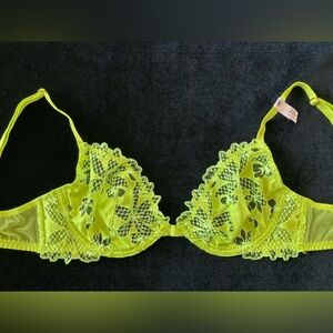 NWT Victoria’s Secret 34B VERY SEXY Unlined Neon Yellow Low Cut Demi Bra